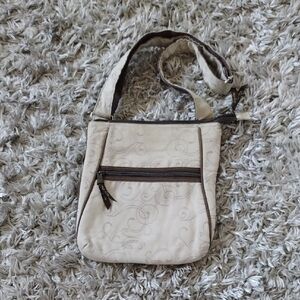 Elegant Cream Shoulder Bag